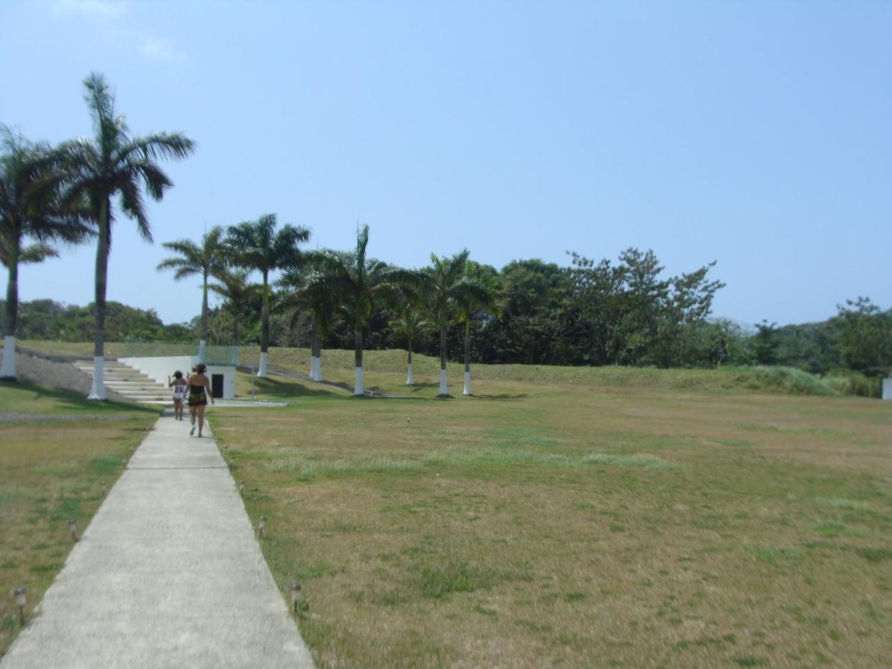 Apartamento En Balabeach Maria Chiquita In Front Of The Beach 2Hab Colon Eksteriør billede