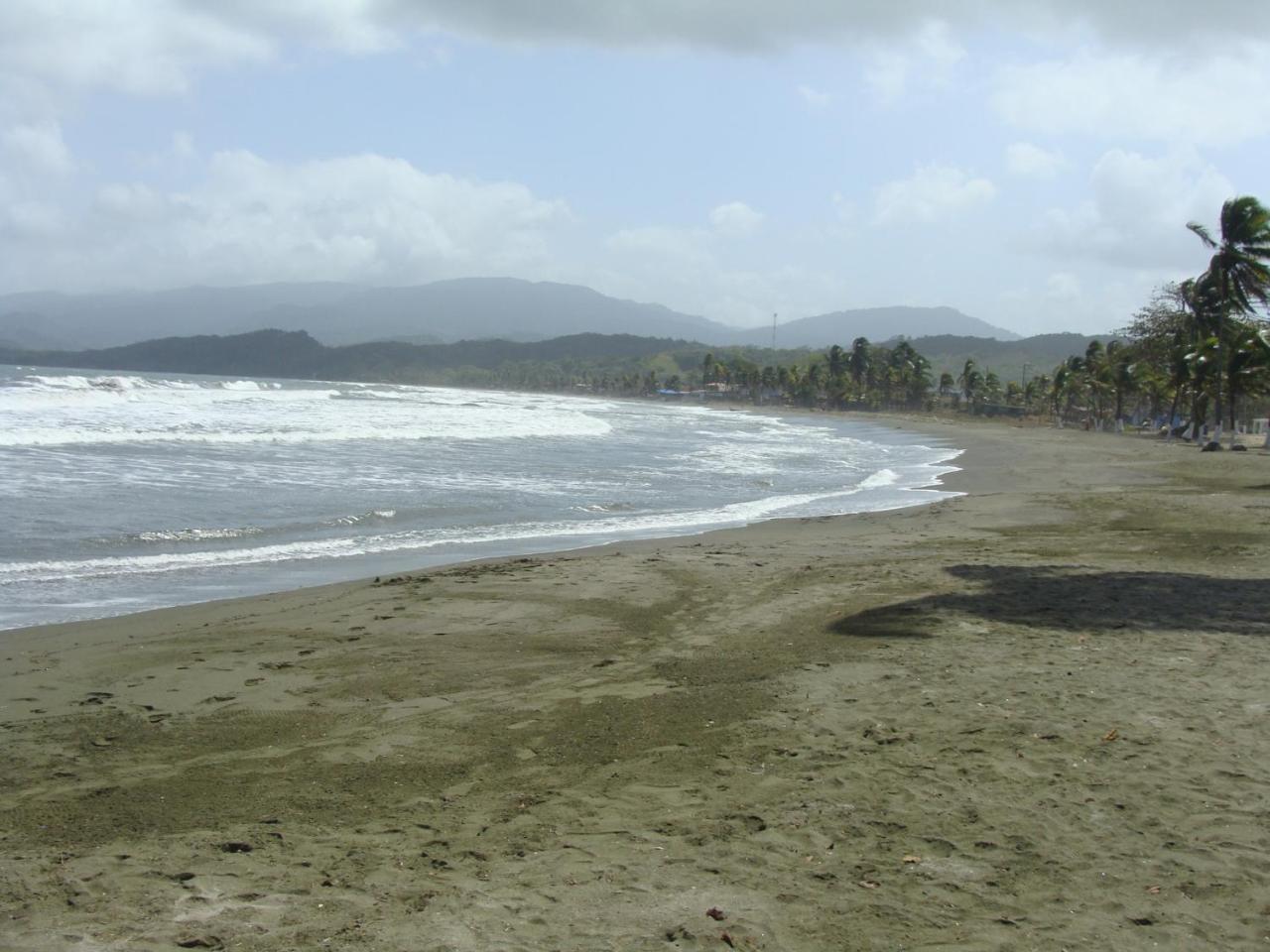 Apartamento En Balabeach Maria Chiquita In Front Of The Beach 2Hab Colon Eksteriør billede